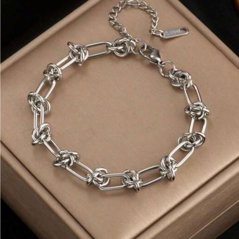 Turquoise Stretch Bracelet - Picture 4 of 10